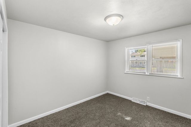 3113 Oakwood Street, Portage, IN 46368