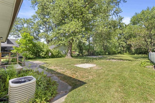 3113 Oakwood Street, Portage, IN 46368
