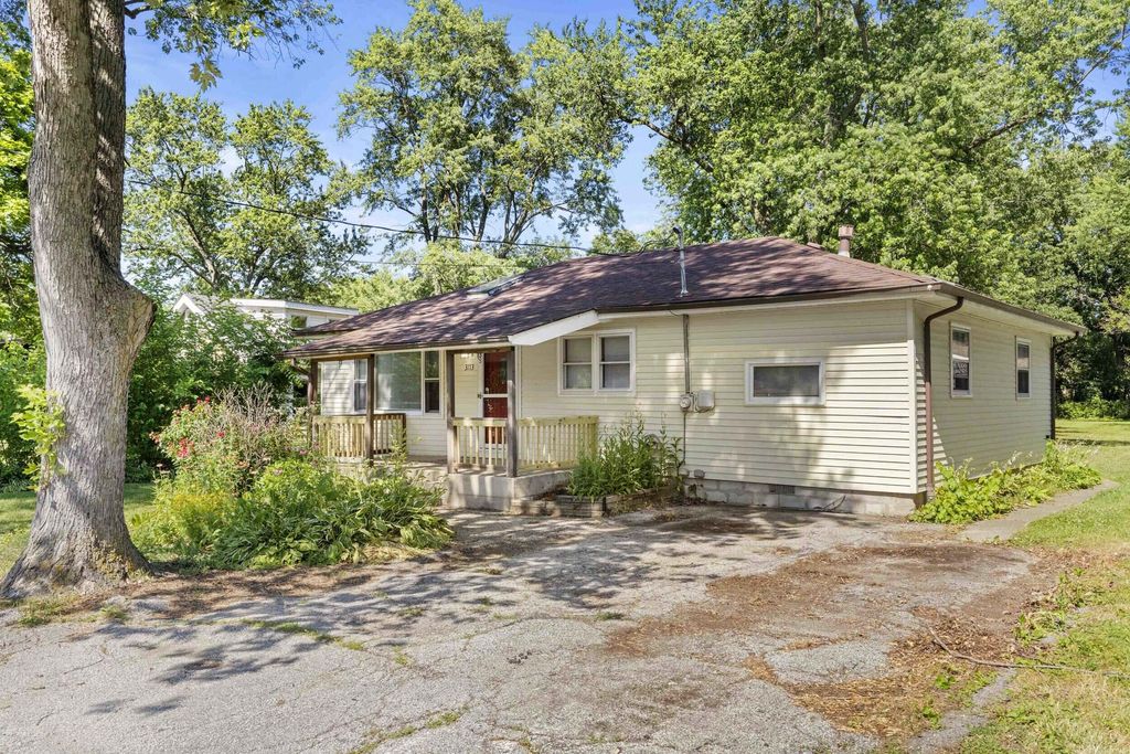 3113 Oakwood Street, Portage, IN 46368