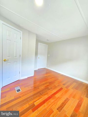 7800 TAYLOE DR #133, Manassas, VA 20112