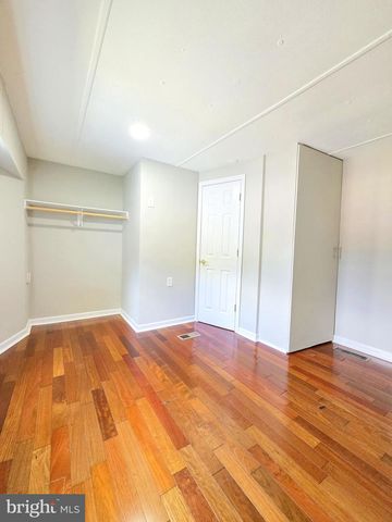7800 TAYLOE DR #133, Manassas, VA 20112