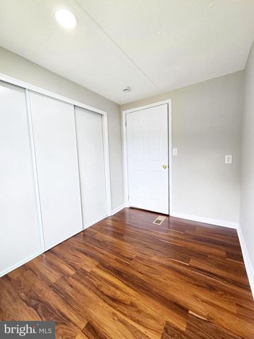 7800 TAYLOE DR #133, Manassas, VA 20112