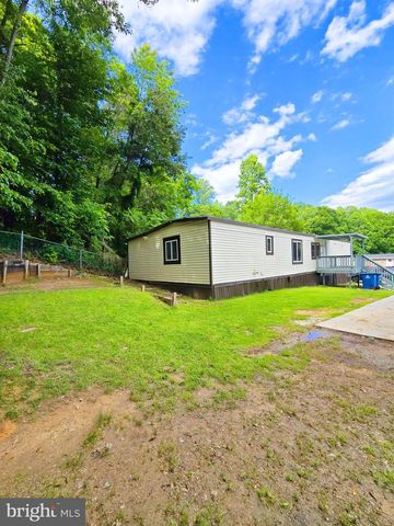 7800 TAYLOE DR #133, Manassas, VA 20112