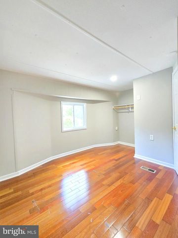7800 TAYLOE DR #133, Manassas, VA 20112