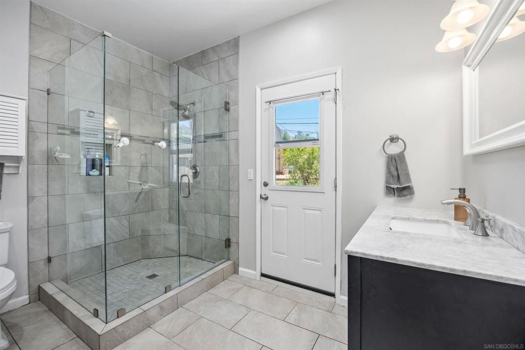 Image 15 of property listing at 760 El Monte Rd, El Cajon, CA 92020