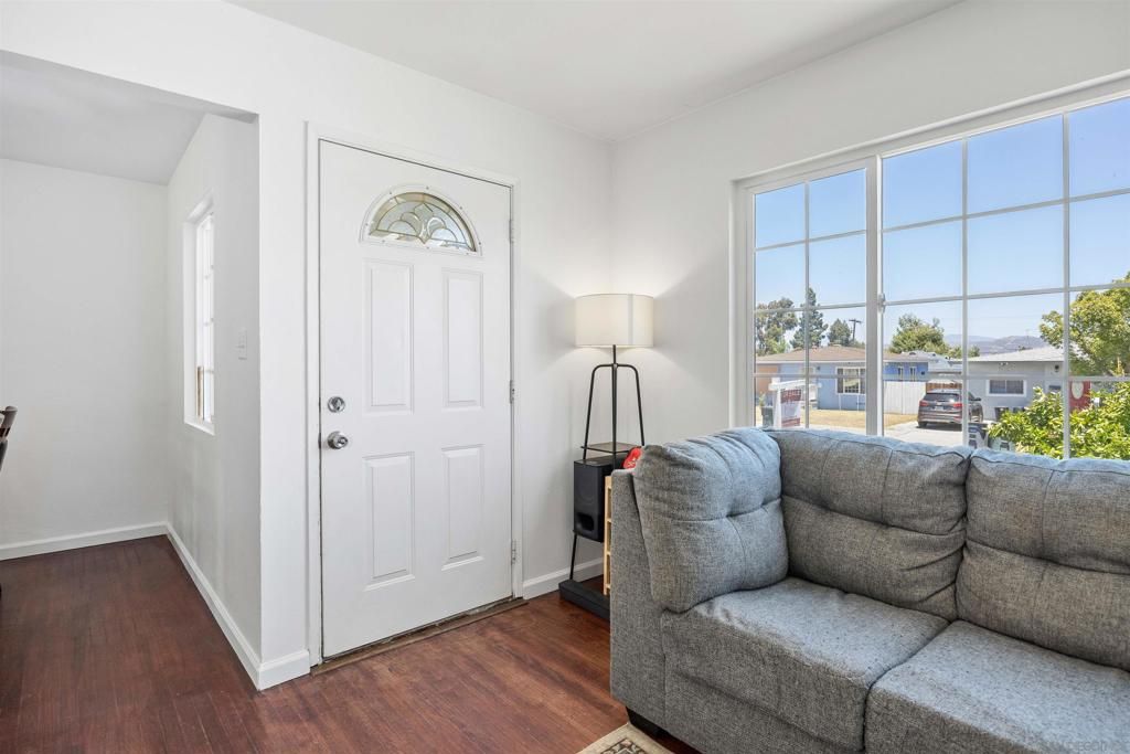 Image 5 of property listing at 760 El Monte Rd, El Cajon, CA 92020