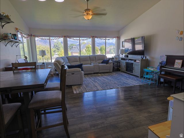 3832 PARKER DR, Riverdale, UT 84405