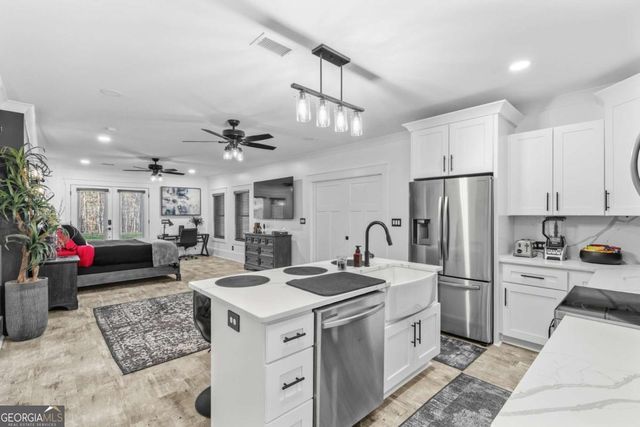 407 Saint Regis Drive, Oxford, GA 30054