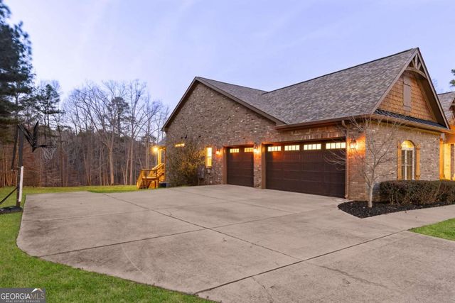 407 Saint Regis Drive, Oxford, GA 30054