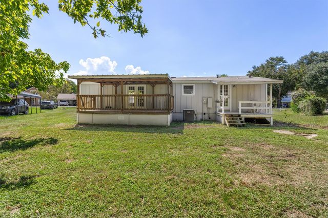 14260 Shadow Bay Drive, Willis, TX 77318