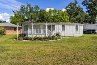 14260 Shadow Bay Drive, Willis, TX 77318