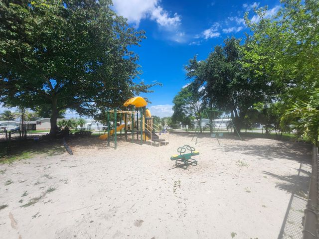 290 NW 218th Way Lot 473, Pembroke Pines, FL 33029