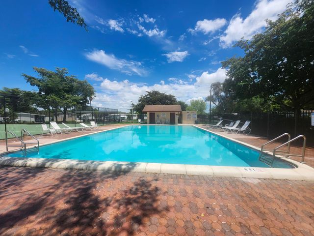 290 NW 218th Way Lot 473, Pembroke Pines, FL 33029