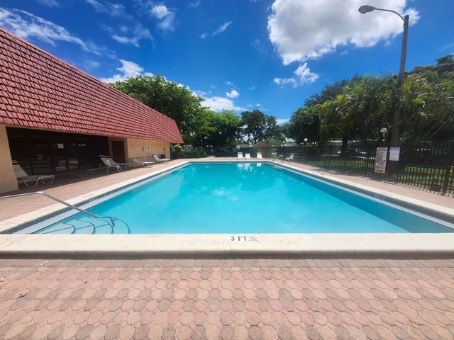 290 NW 218th Way Lot 473, Pembroke Pines, FL 33029