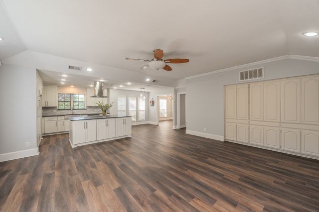 440 Moran Drive, Highland Village, TX 75077