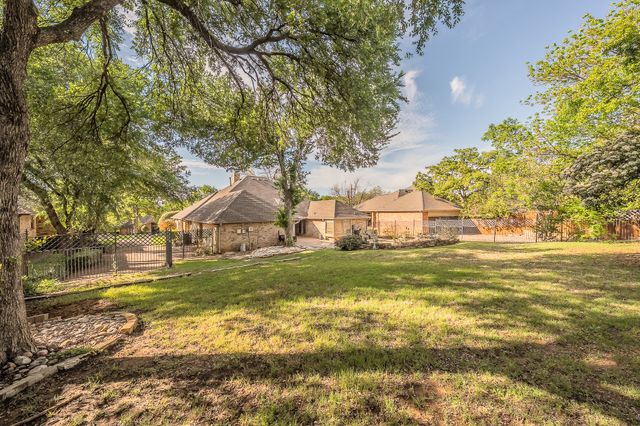 440 Moran Drive, Highland Village, TX 75077
