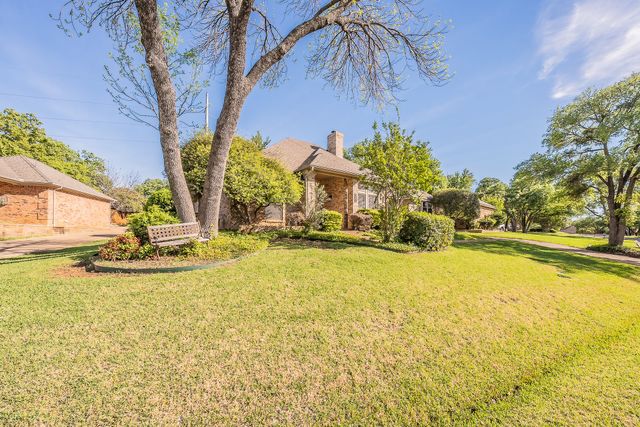 440 Moran Drive, Highland Village, TX 75077