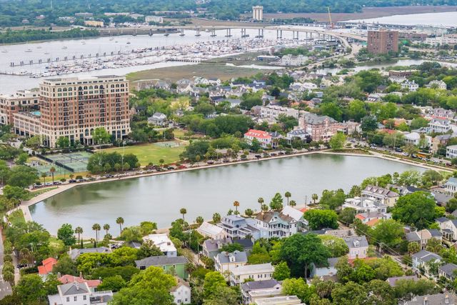8 Trumbo Street, Charleston, SC 29401