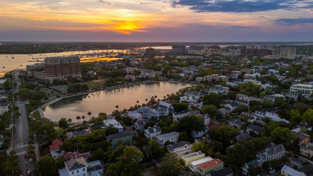8 Trumbo Street, Charleston, SC 29401