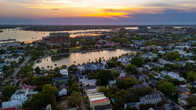 8 Trumbo Street, Charleston, SC 29401