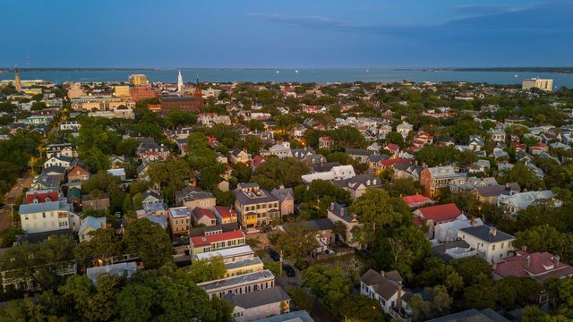 8 Trumbo Street, Charleston, SC 29401