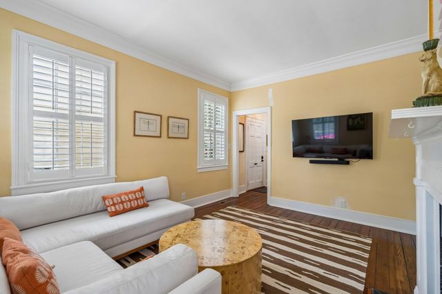8 Trumbo Street, Charleston, SC 29401
