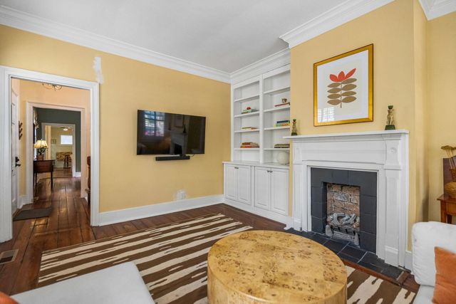 8 Trumbo Street, Charleston, SC 29401