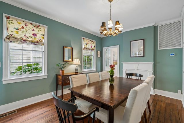 8 Trumbo Street, Charleston, SC 29401