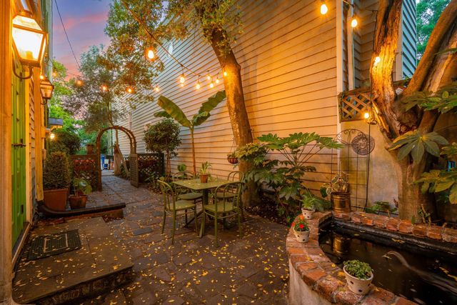 8 Trumbo Street, Charleston, SC 29401