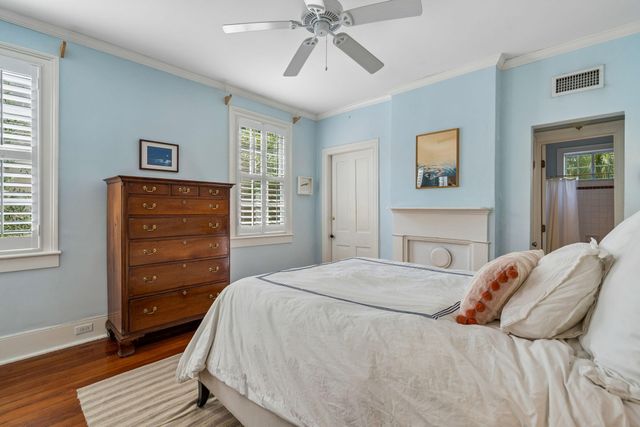 8 Trumbo Street, Charleston, SC 29401