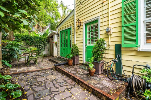 8 Trumbo Street, Charleston, SC 29401
