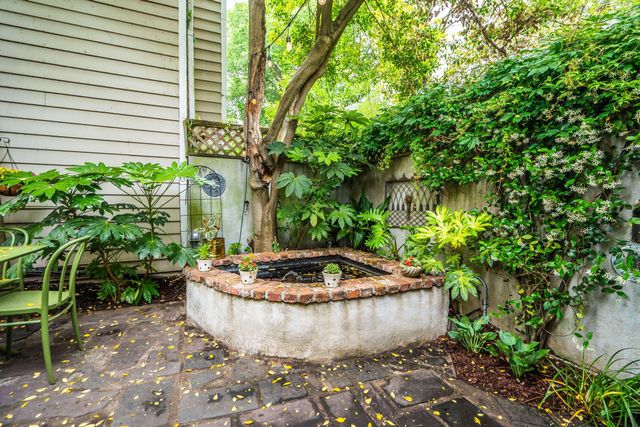 8 Trumbo Street, Charleston, SC 29401