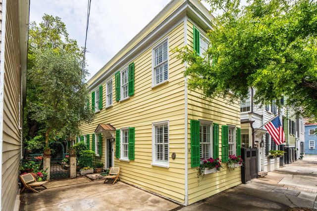 8 Trumbo Street, Charleston, SC 29401
