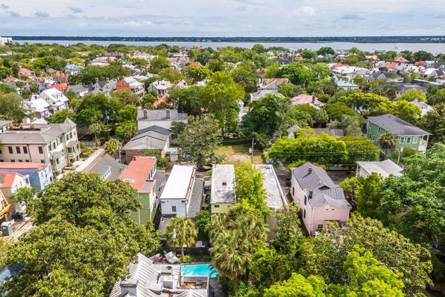 8 Trumbo Street, Charleston, SC 29401