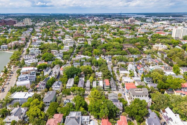 8 Trumbo Street, Charleston, SC 29401
