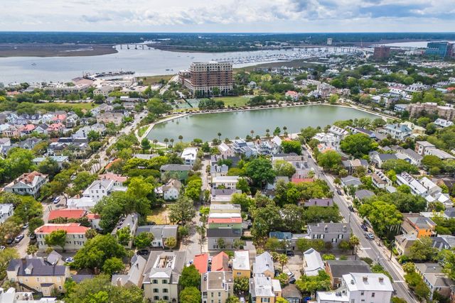 8 Trumbo Street, Charleston, SC 29401