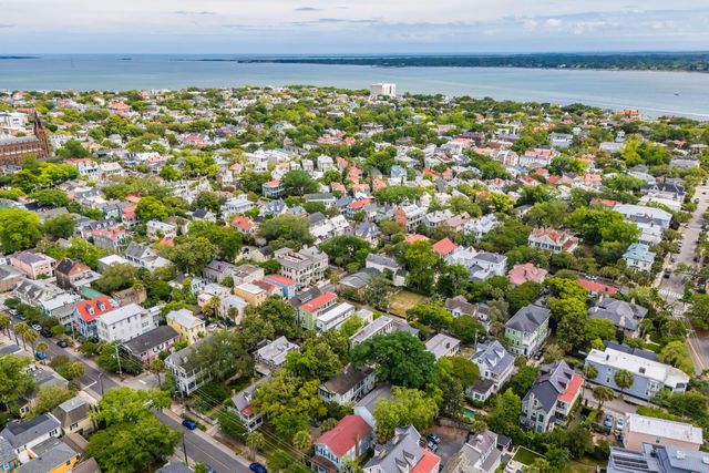 8 Trumbo Street, Charleston, SC 29401