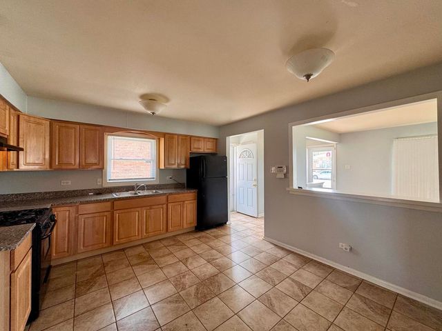 519 Paxton Avenue, Calumet City, IL 60409