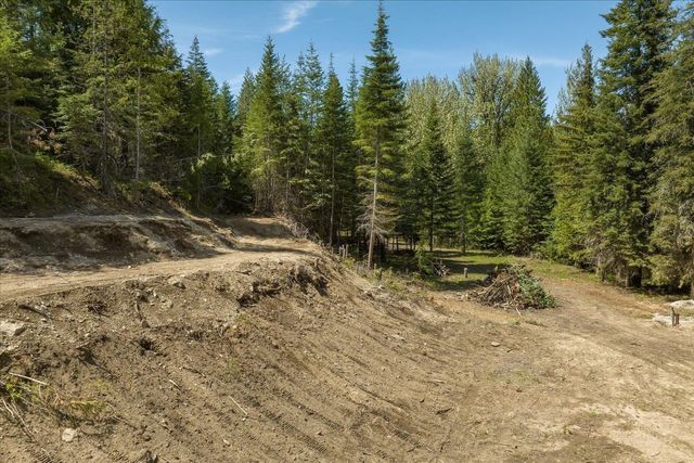 20104 E Mountain View Rd, Newman Lake, WA 99025