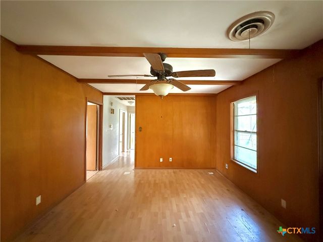 301 Angus Street, Victoria, TX 77904