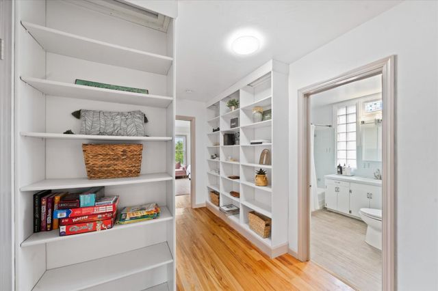 1901 Chestnut Street, Redding, CA 96001