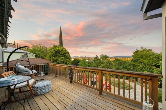 1901 Chestnut Street, Redding, CA 96001