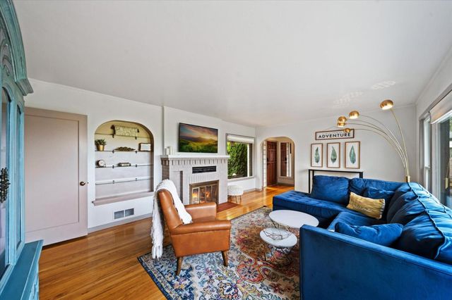 1901 Chestnut Street, Redding, CA 96001