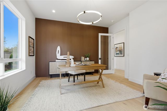 10411 NE 17th Street, Bellevue, WA 98004