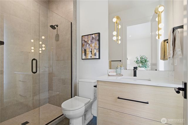 10411 NE 17th Street, Bellevue, WA 98004