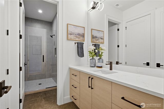 10411 NE 17th Street, Bellevue, WA 98004