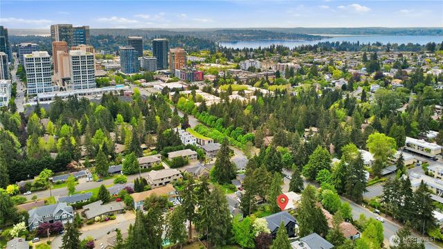 10411 NE 17th Street, Bellevue, WA 98004