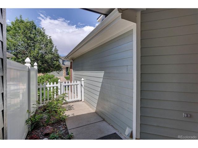 20426 E Orchard Pl, Centennial, CO 80016