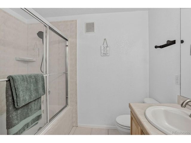 20426 E Orchard Pl, Centennial, CO 80016