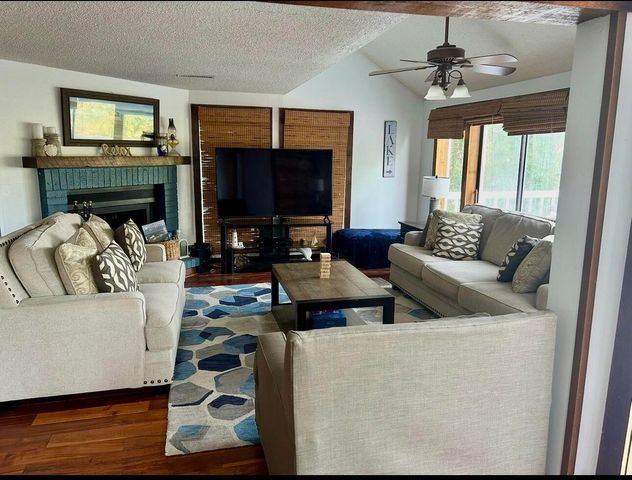 450672 E 338 Road, Afton, OK 74331